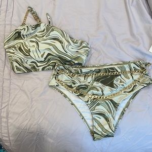 Cute swimsuit with tie back